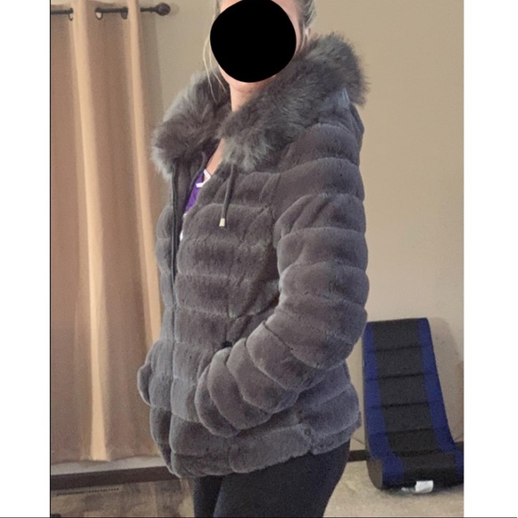 Double Sided Faux Fur Puffer Jacket Hooded-Fur - Picture 6 of 9